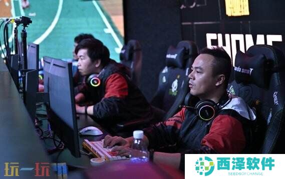 麻烦打破UNKNOWN不败金身 FSPL职业组上半程收官