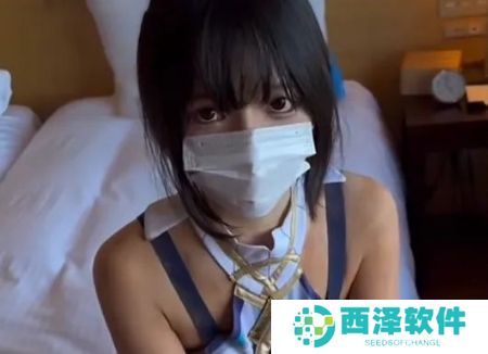 中日情侣糖花和黄毛再现辣眼操作，用嘴清理女友脚上沙子，网友不淡定了